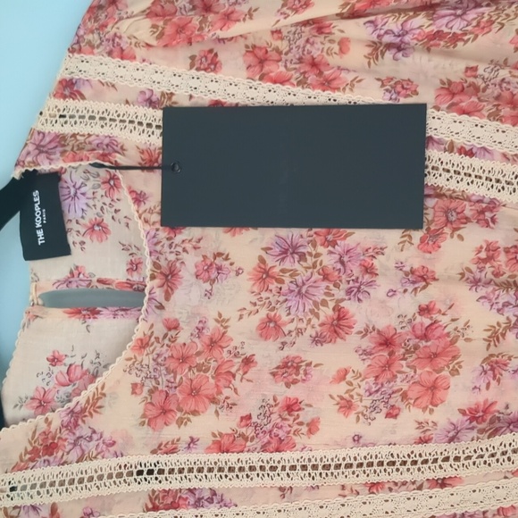 The Kooples Blouse Pink Floral Lace Insert 9 Perfect Strangers Nicole Kidman NWT - Picture 4 of 11